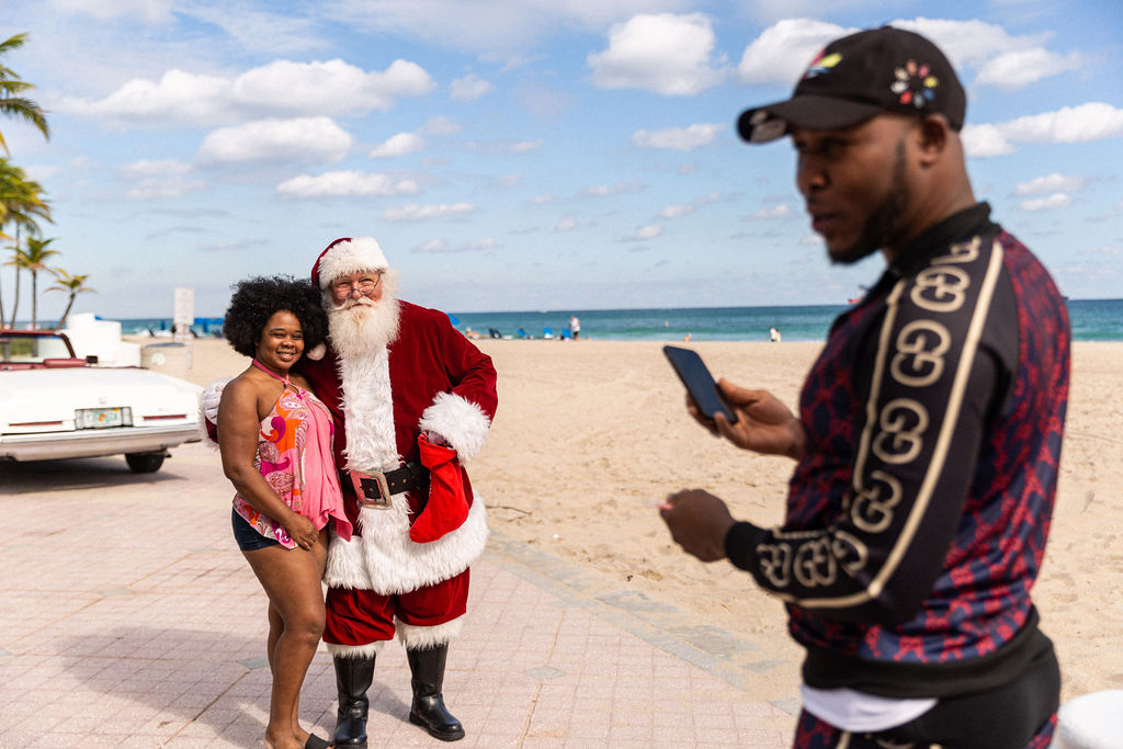 Santa on the Beach14