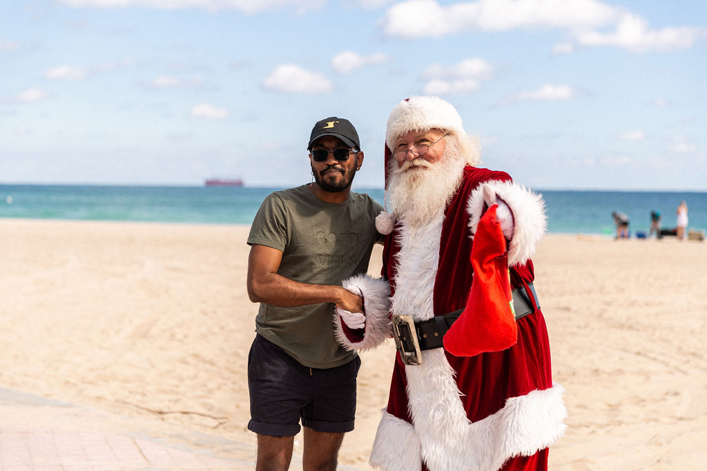 Santa on the Beach15
