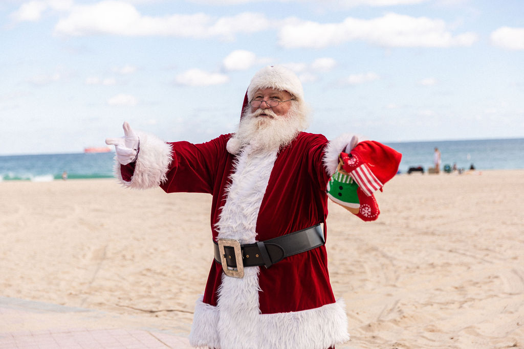 Santa on the Beach18